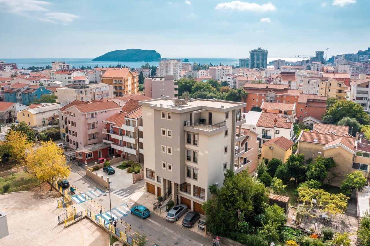 Апартаменты в Будве, Черногория, 215 м² - фото 2