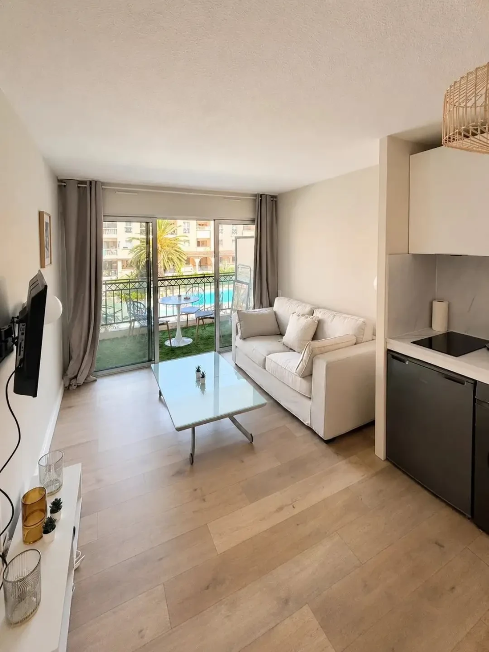 Квартира в Каннах, Франция, 27 м² - фото 1