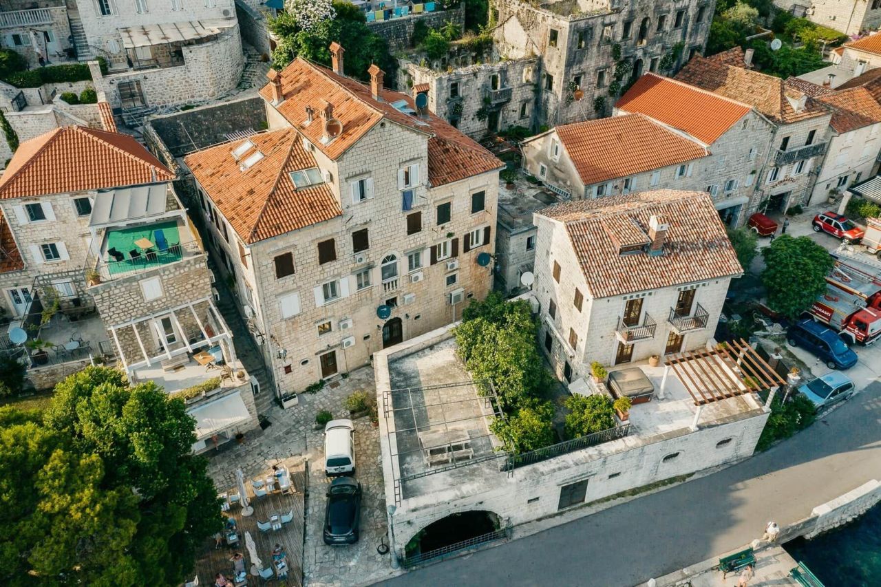 Апартаменты в Перасте, Черногория, 93 м² - фото 3