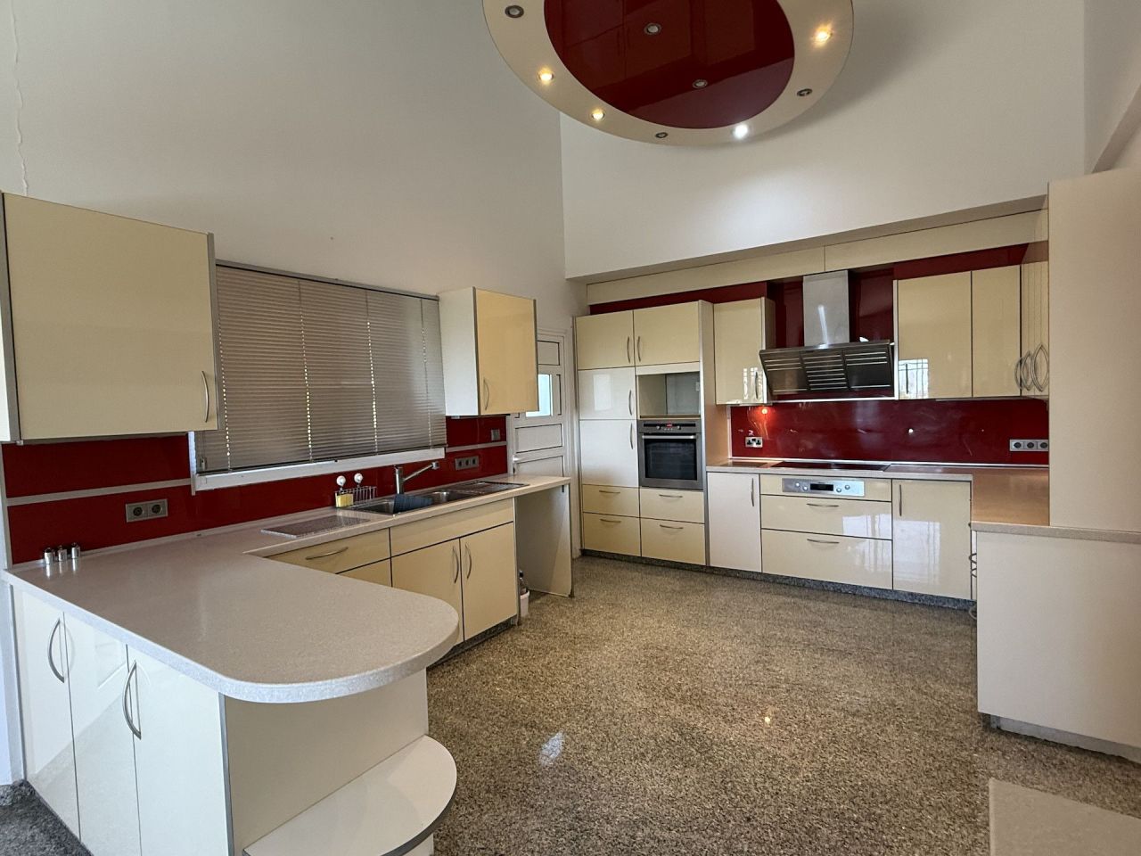 Дом в Като-Полемидии, Кипр, 350 м² - фото 10