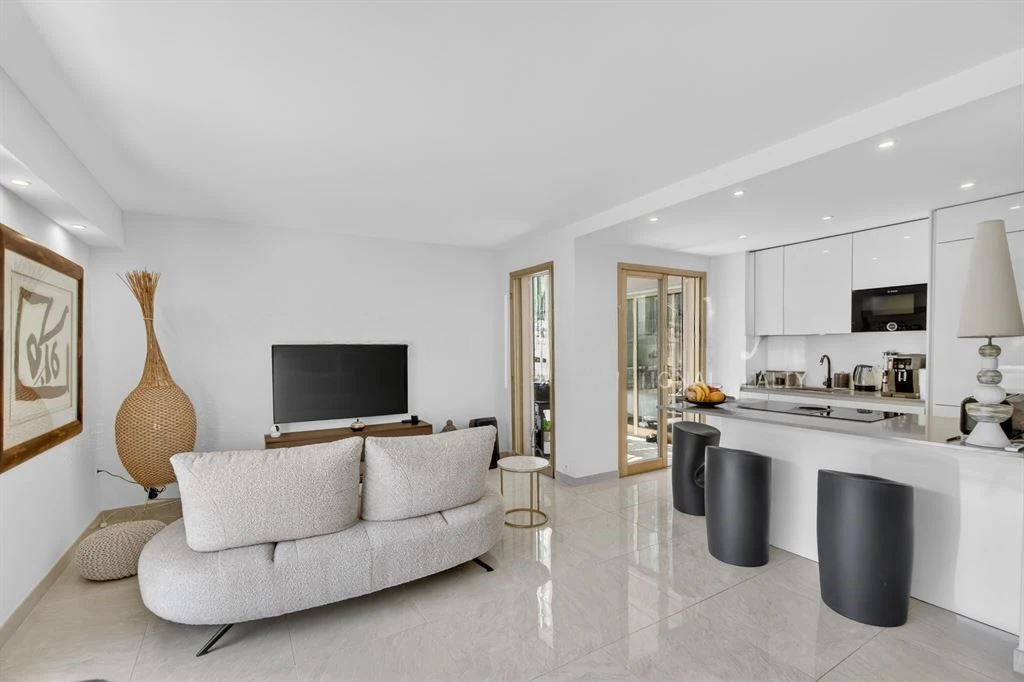 Квартира в Каннах, Франция, 70 м² - фото 12