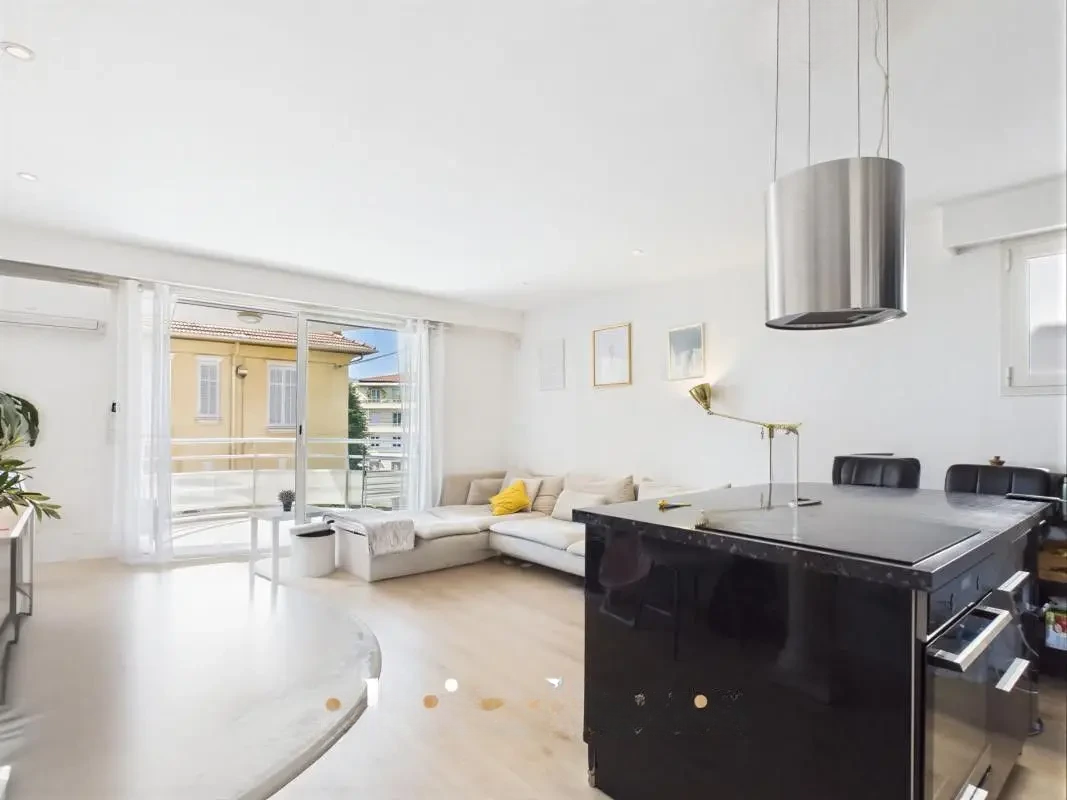 Квартира в Каннах, Франция, 58 м² - фото 1