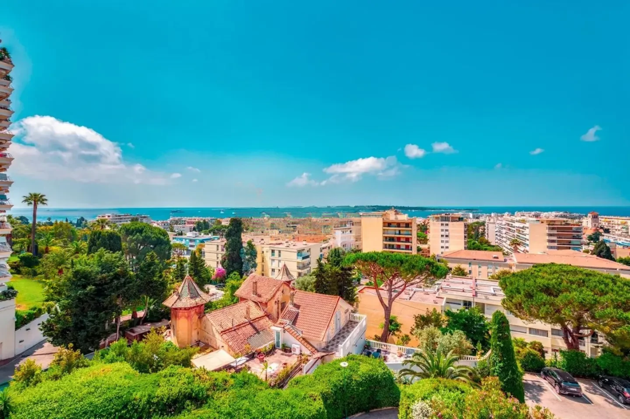 Квартира в Каннах, Франция, 71 м² - фото 1