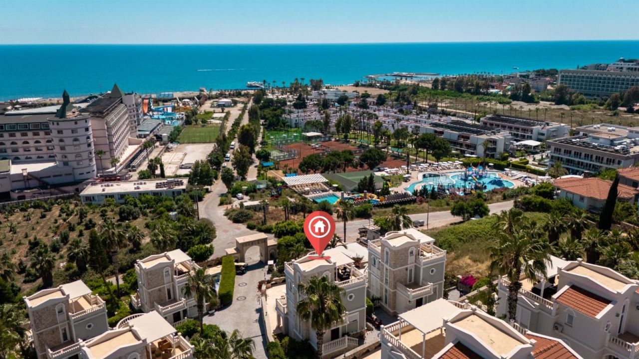 Вилла в Конаклы, Турция, 250 м² - фото 1