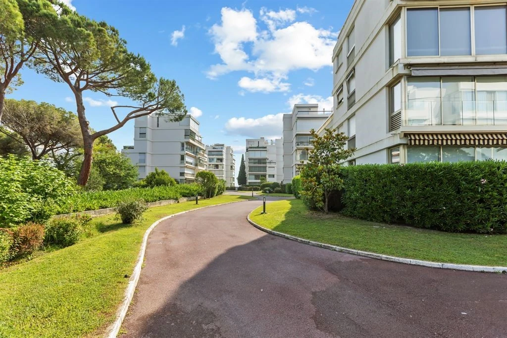 Квартира в Каннах, Франция, 93 м² - фото 19