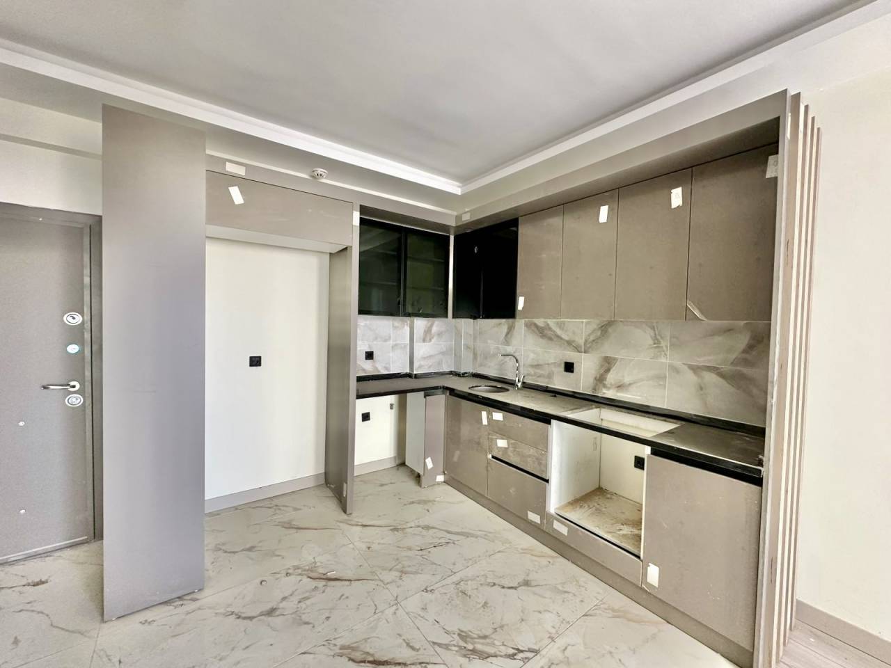 Квартира в Мерсине, Турция, 64 м² - фото 1