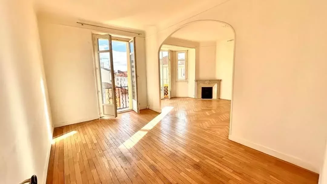 Квартира в Каннах, Франция, 118 м² - фото 1