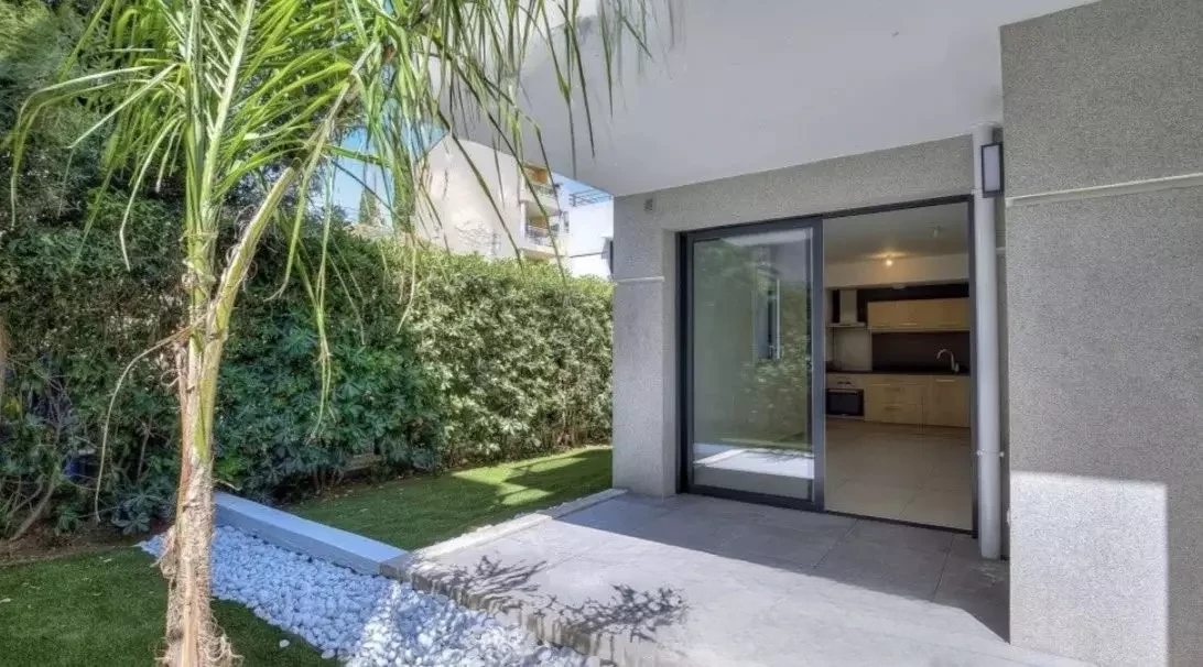 Квартира в Каннах, Франция, 41 м² - фото 1