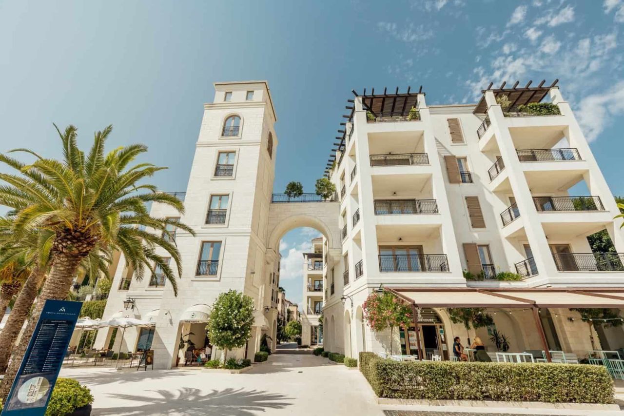 Апартаменты в Тивате, Черногория, 117 м² - фото 2