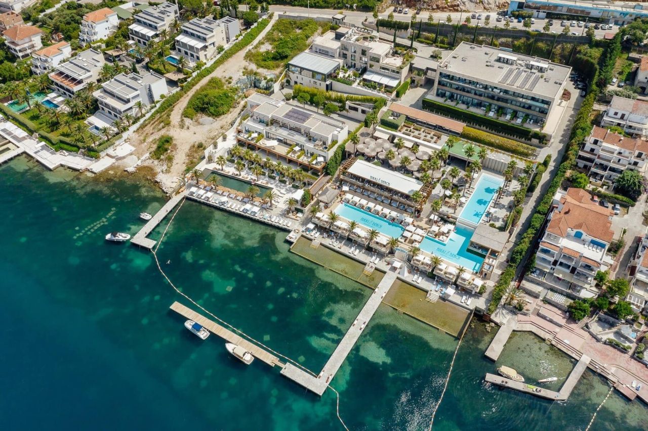Апартаменты в Тивате, Черногория, 190 м² - фото 2