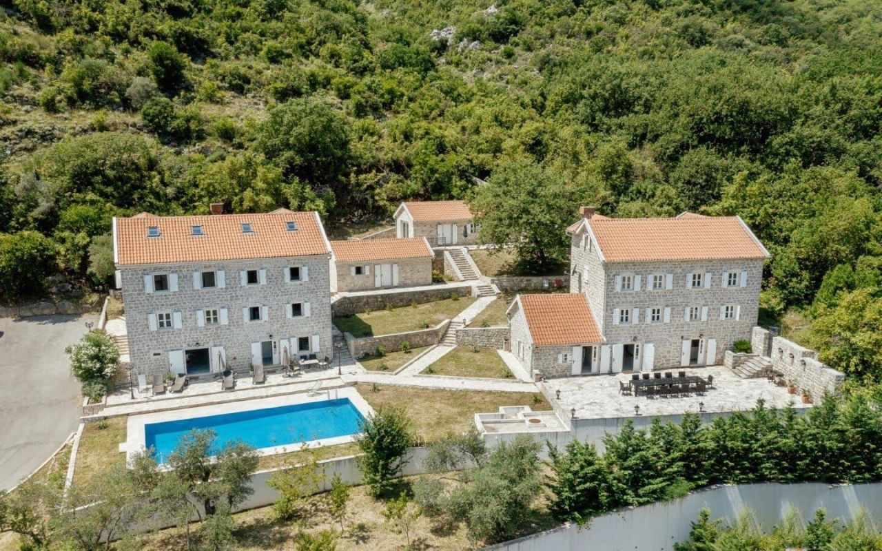 Дом в Прчани, Черногория, 800 м² - фото 3