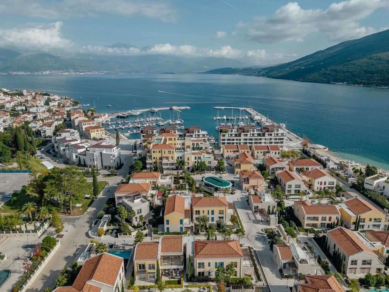 Апартаменты в Херцег-Нови, Черногория, 166 м² - фото 3