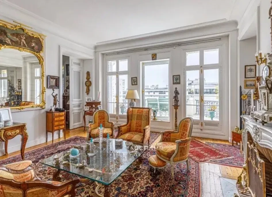 Квартира в Каннах, Франция, 239 м² - фото 2