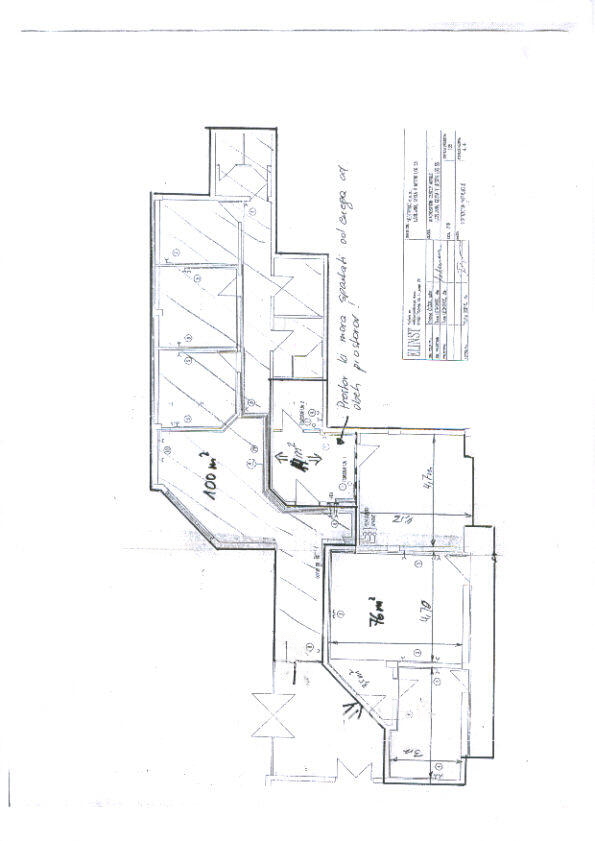 Офис в Любляне, Словения, 215 м² - фото 1