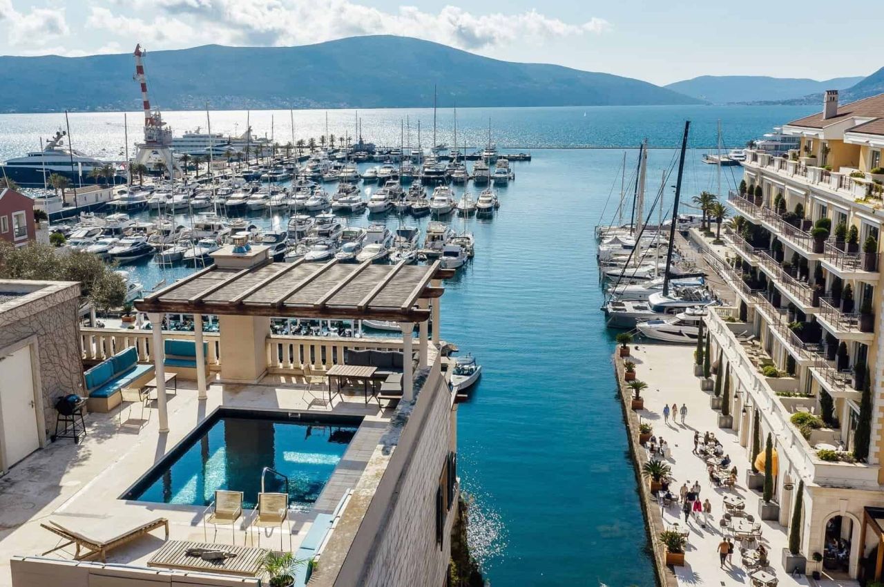 Апартаменты в Тивате, Черногория, 357 м² - фото 4