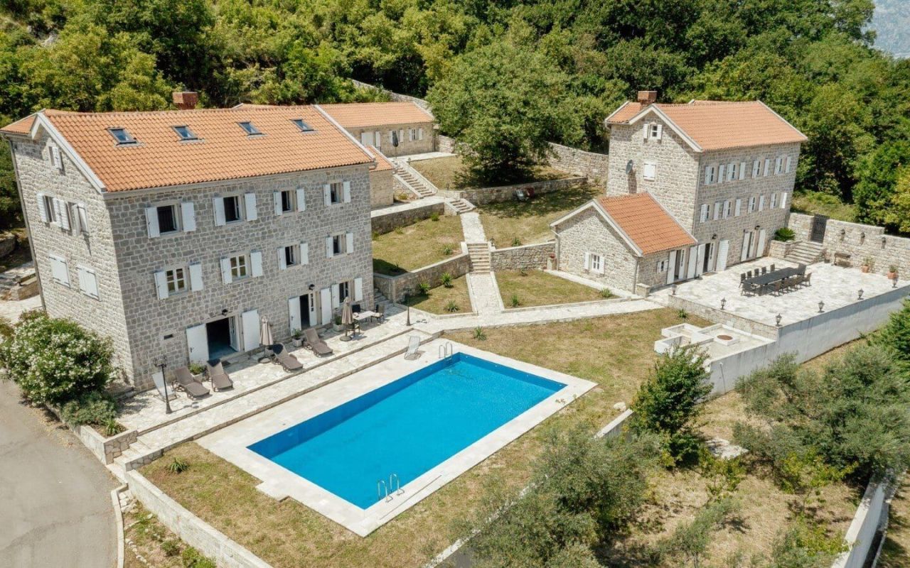 Дом в Прчани, Черногория, 800 м² - фото 4