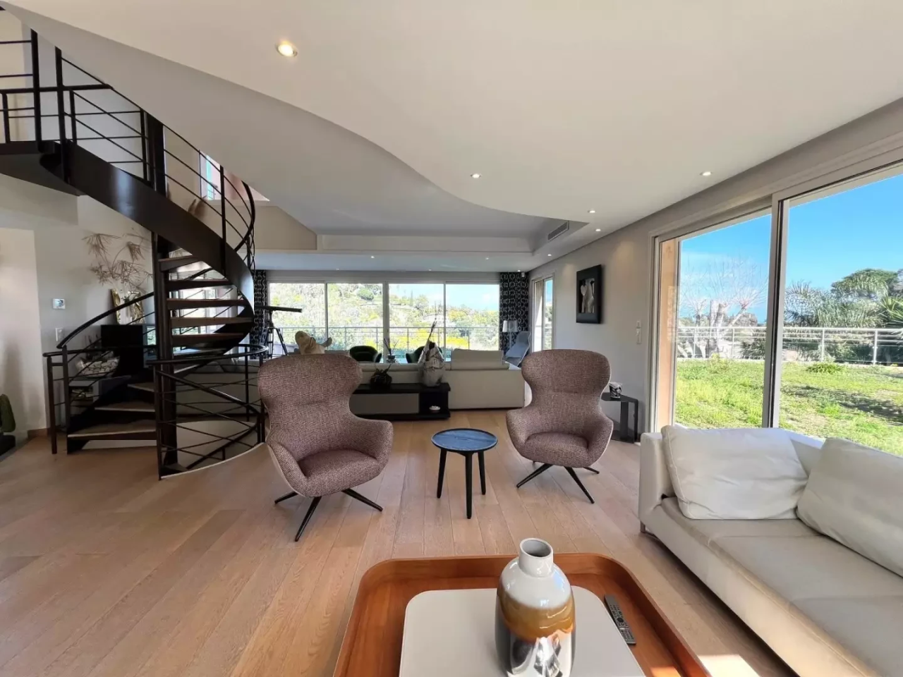 Квартира в Каннах, Франция, 360 м² - фото 3