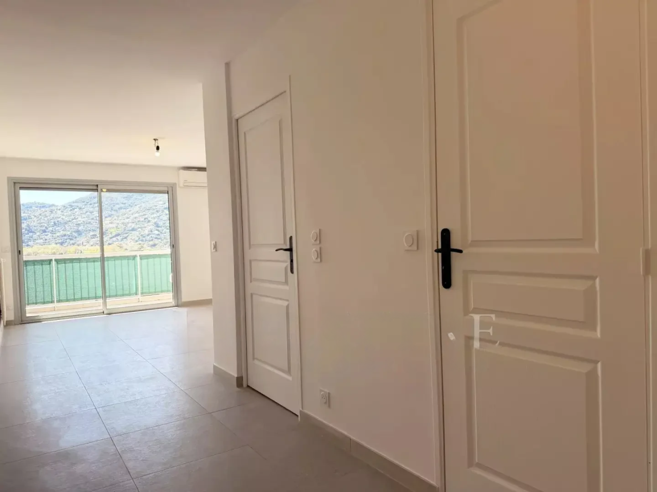 Квартира в Каннах, Франция, 30 м² - фото 3