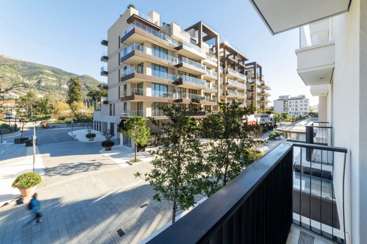 Апартаменты в Тивате, Черногория, 42 м² - фото 10
