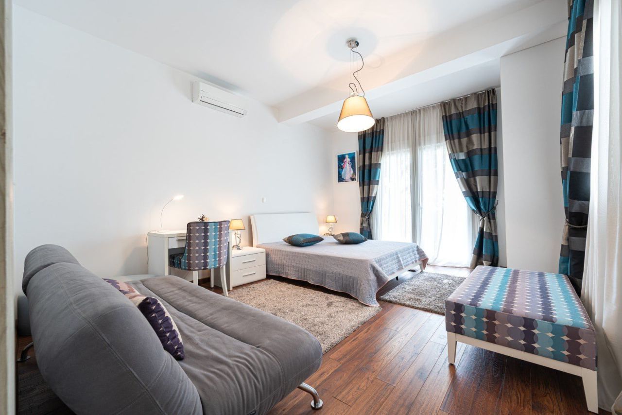 Дом в Херцег-Нови, Черногория, 357 м² - фото 11