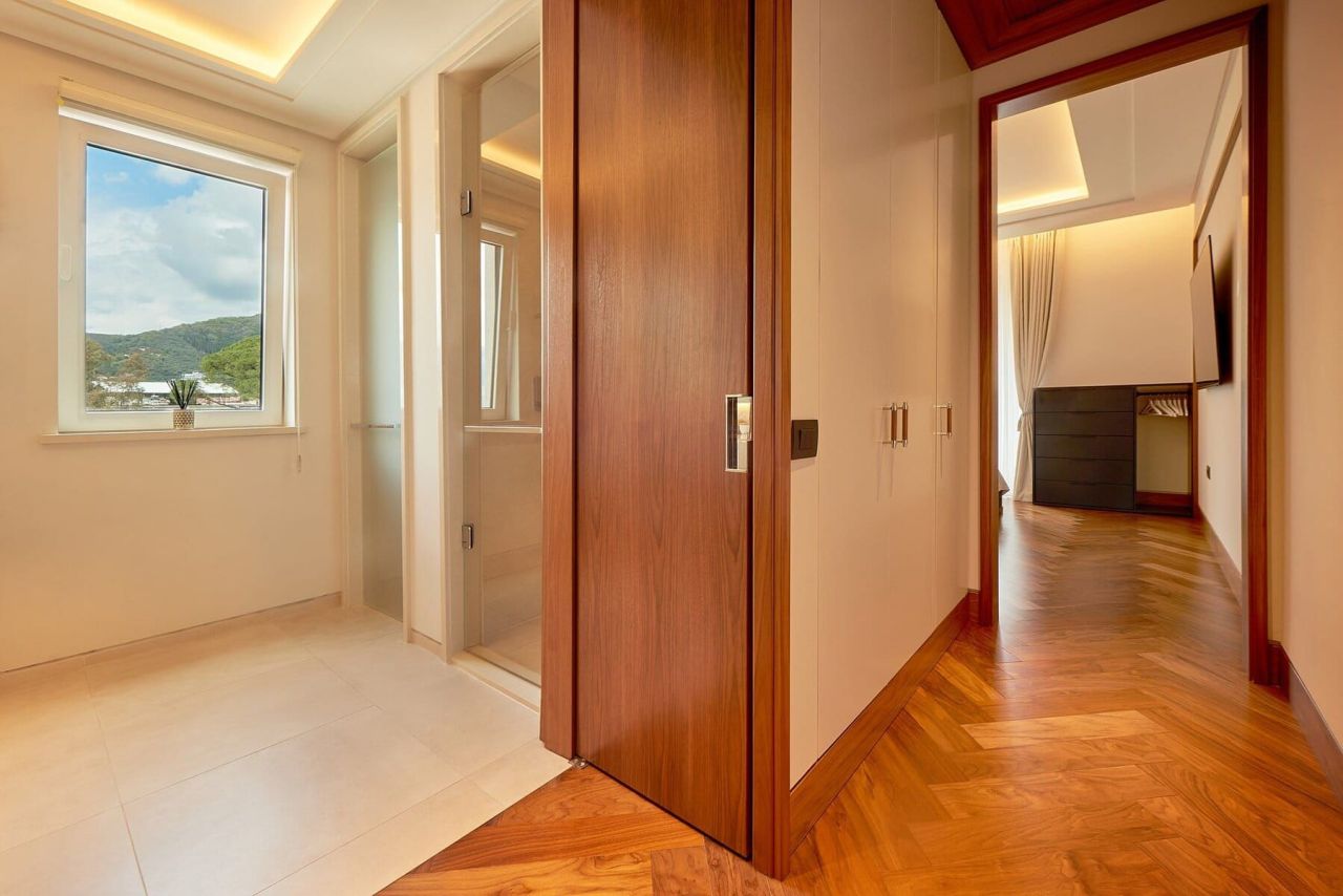 Апартаменты в Тивате, Черногория, 152 м² - фото 11