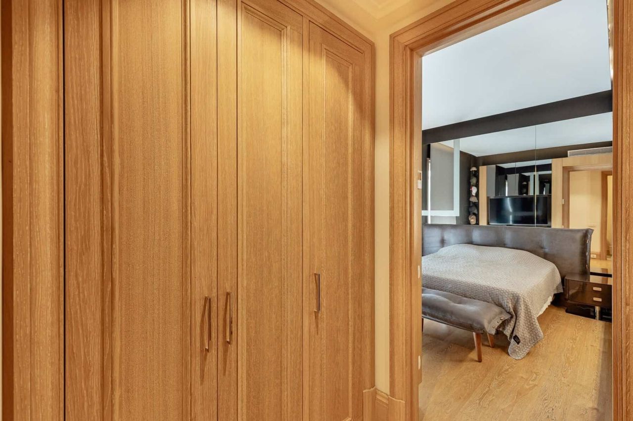 Апартаменты в Тивате, Черногория, 117 м² - фото 11