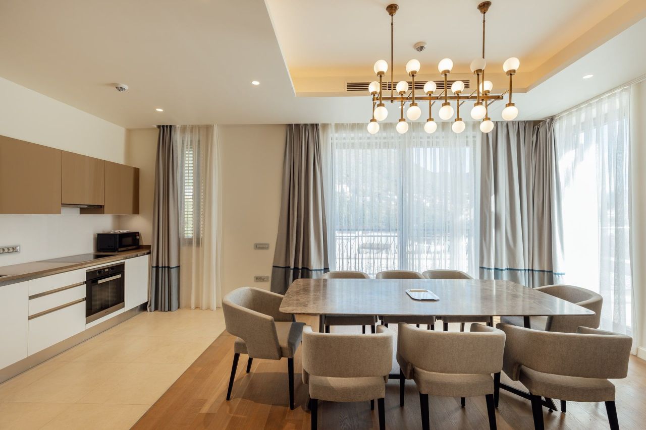 Апартаменты в Херцег-Нови, Черногория, 290 м² - фото 11