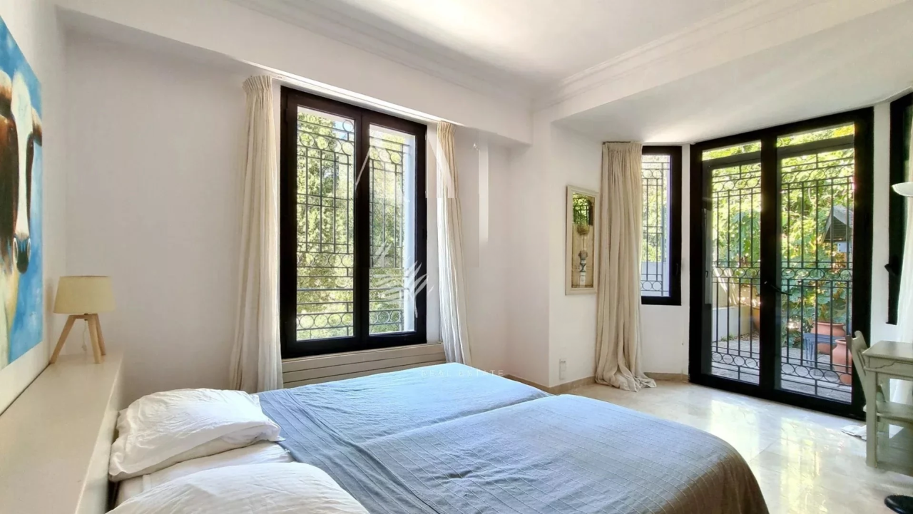 Квартира в Каннах, Франция, 250 м² - фото 9