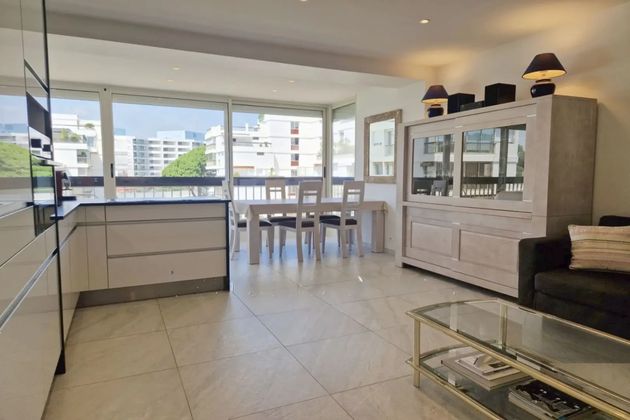 Квартира в Каннах, Франция, 70 м² - фото 9