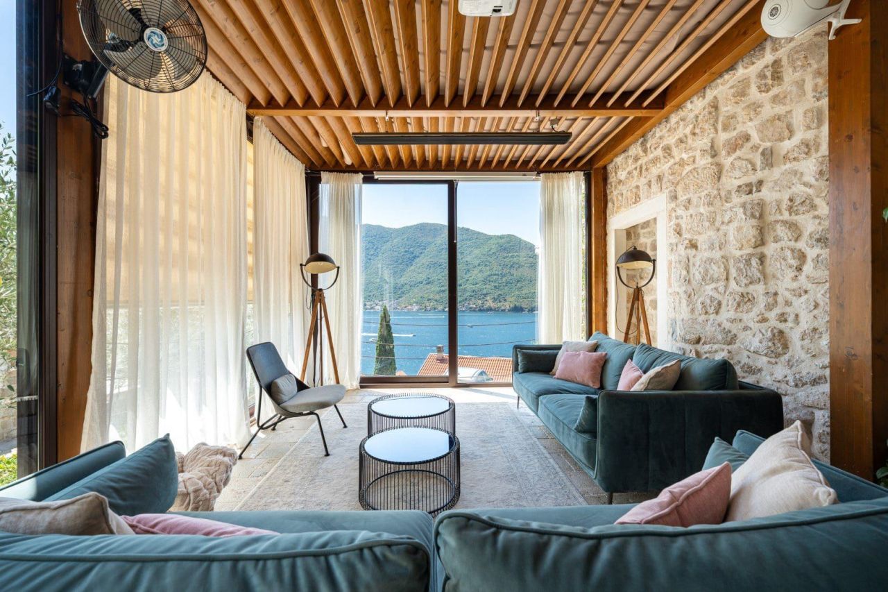 Отель, гостиница в Перасте, Черногория, 258 м² - фото 15