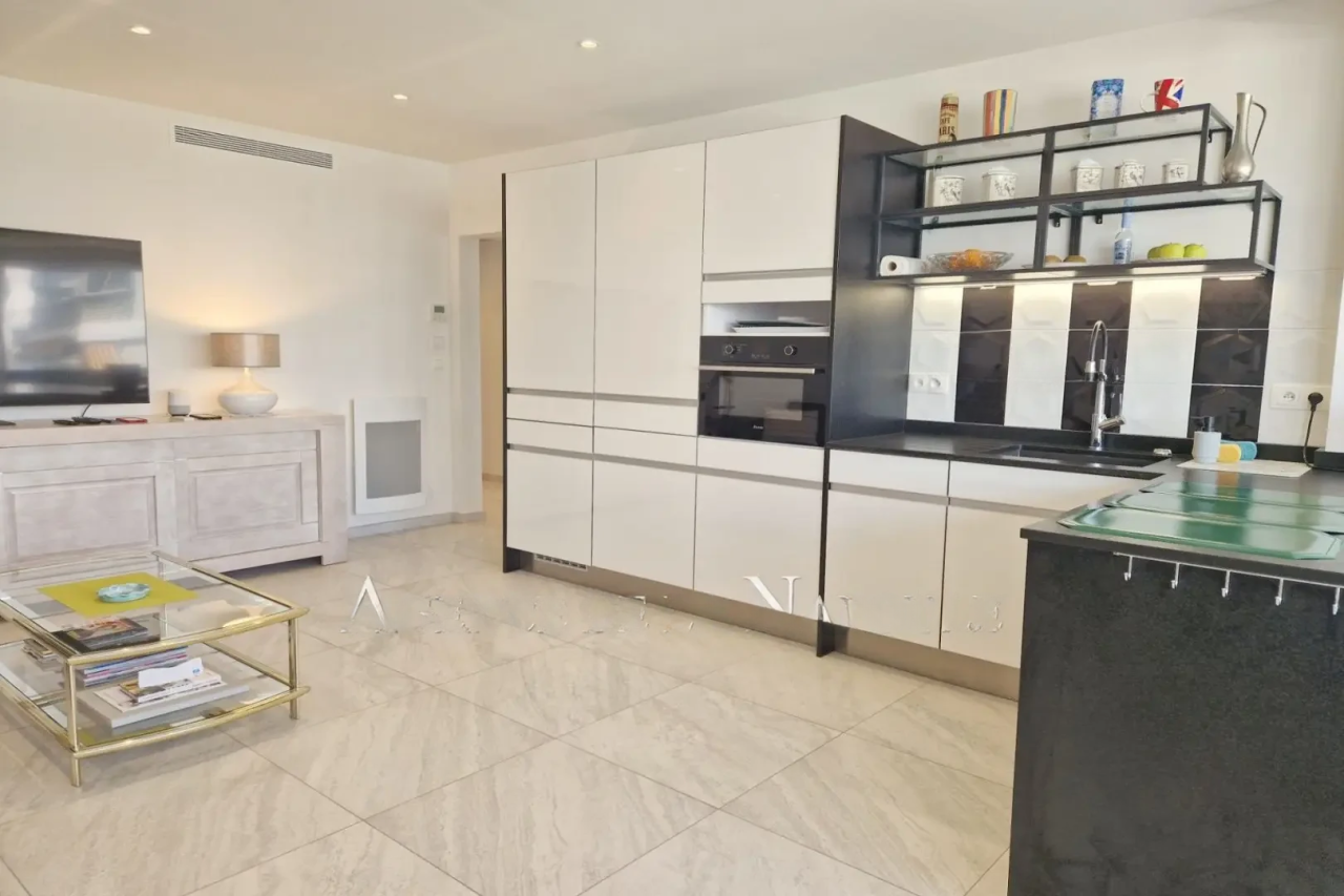 Квартира в Каннах, Франция, 70 м² - фото 11