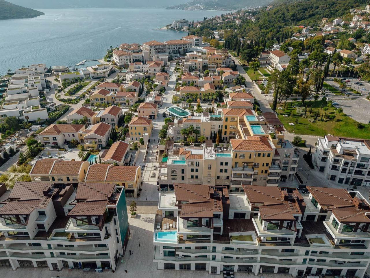 Апартаменты в Херцег-Нови, Черногория, 166 м² - фото 15