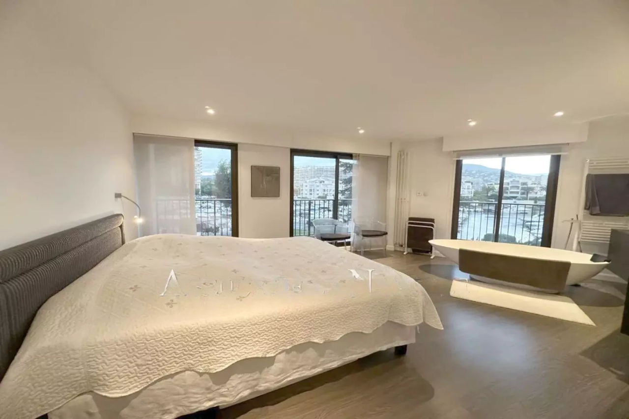 Квартира в Каннах, Франция, 121 м² - фото 16