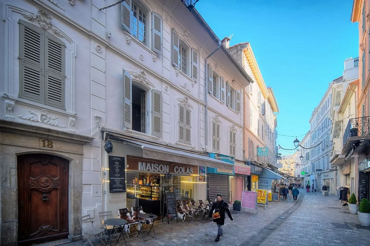 Квартира в Каннах, Франция, 85 м² - фото 1
