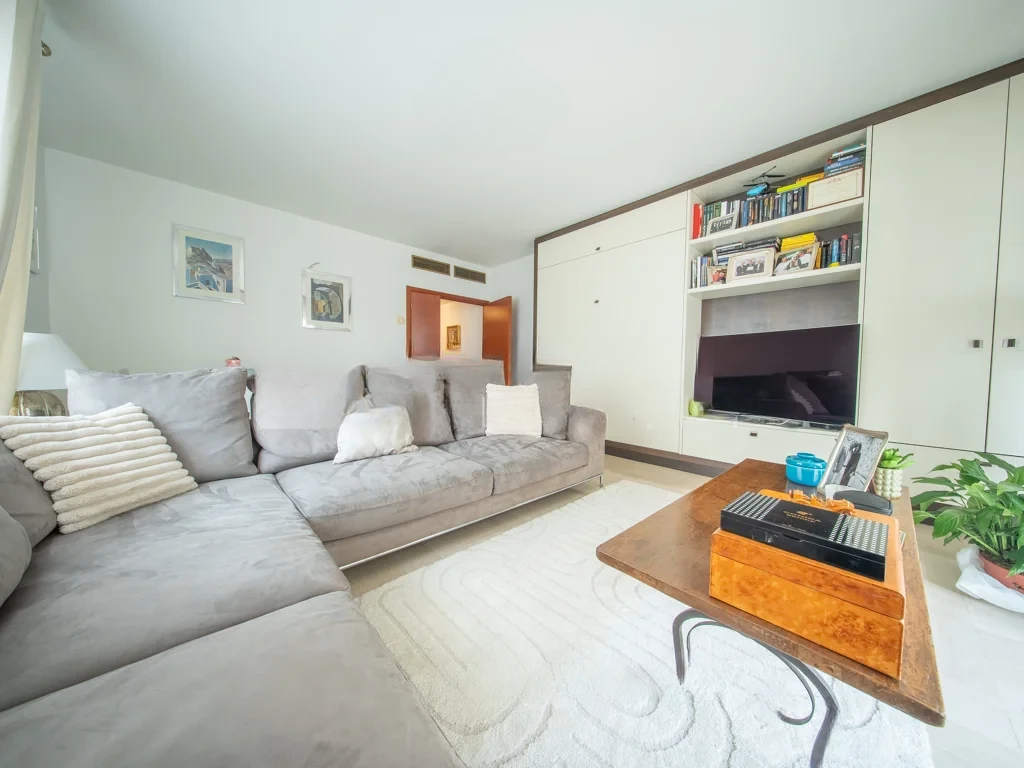Квартира в Сен-Романе, Монако, 117 м² - фото 1