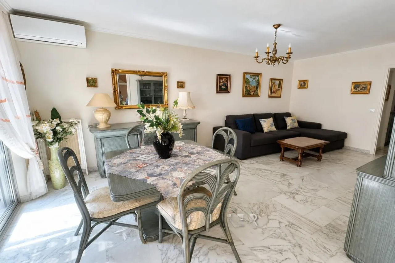 Квартира в Каннах, Франция, 76 м² - фото 1