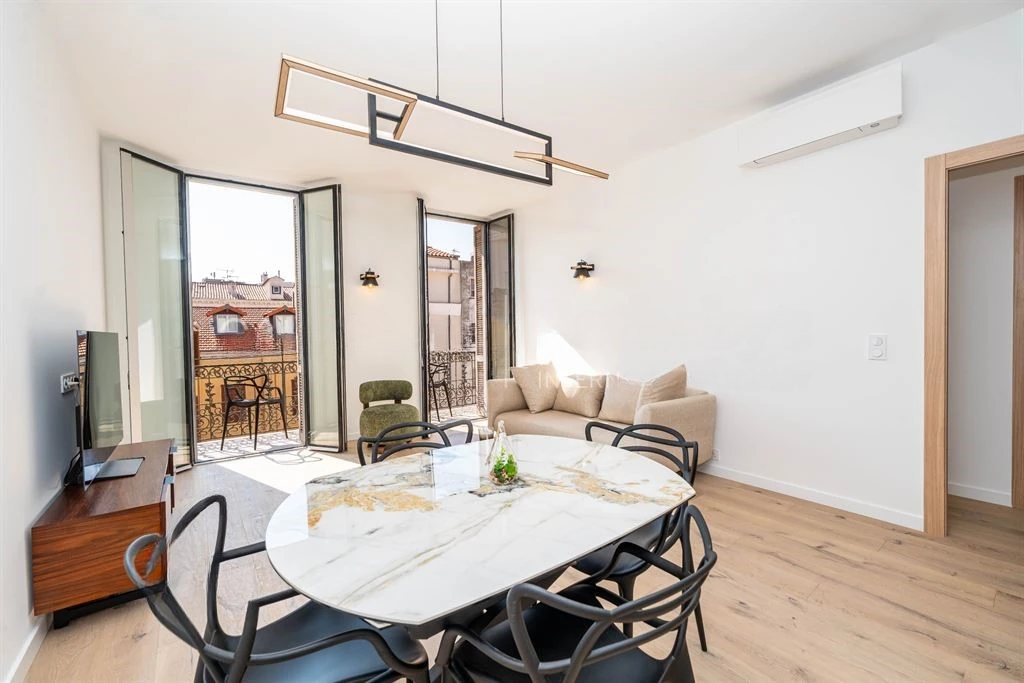 Квартира в Каннах, Франция, 85 м² - фото 2