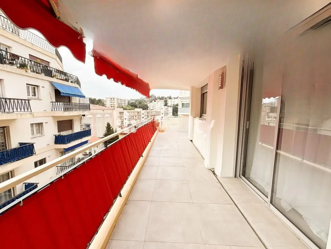 Квартира в Каннах, Франция, 70 м² - фото 2