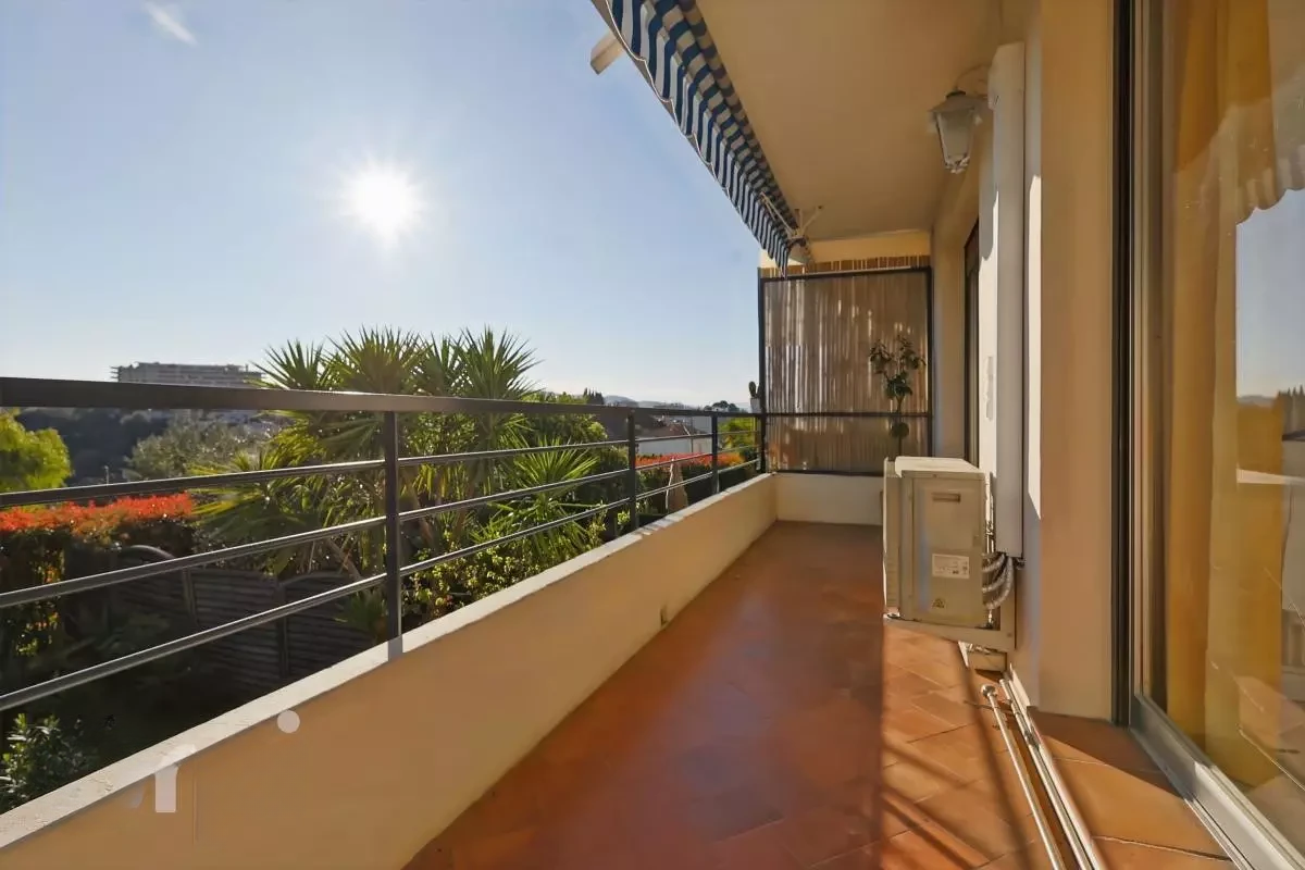 Квартира в Каннах, Франция, 70 м² - фото 2