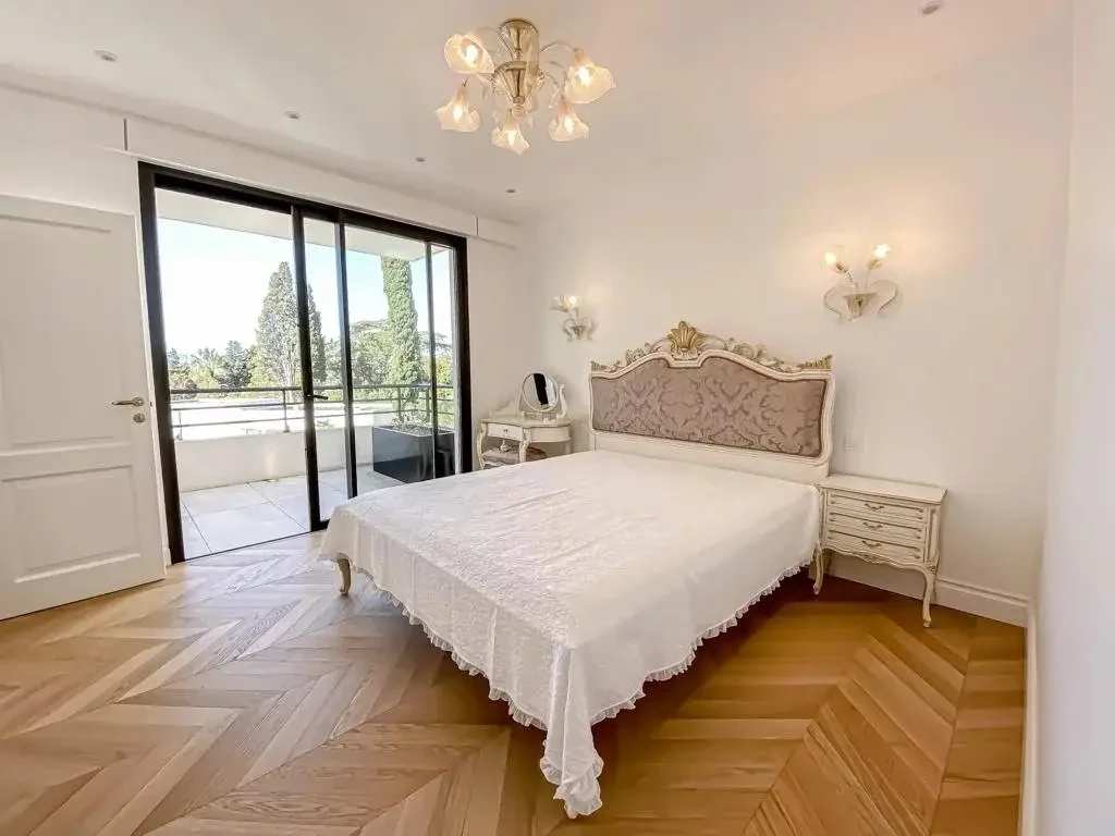 Квартира в Каннах, Франция, 158 м² - фото 2