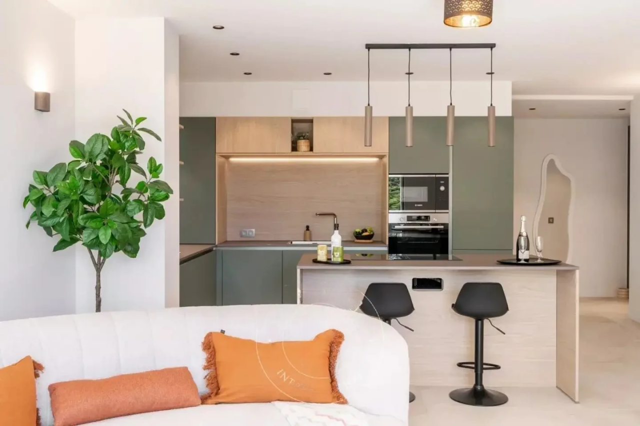 Квартира в Каннах, Франция, 90 м² - фото 2