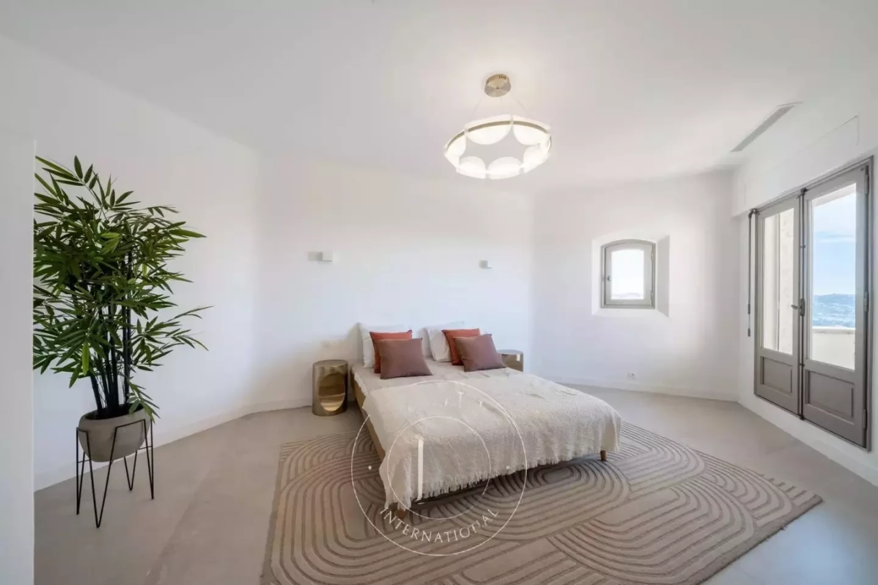 Квартира в Каннах, Франция, 307 м² - фото 4