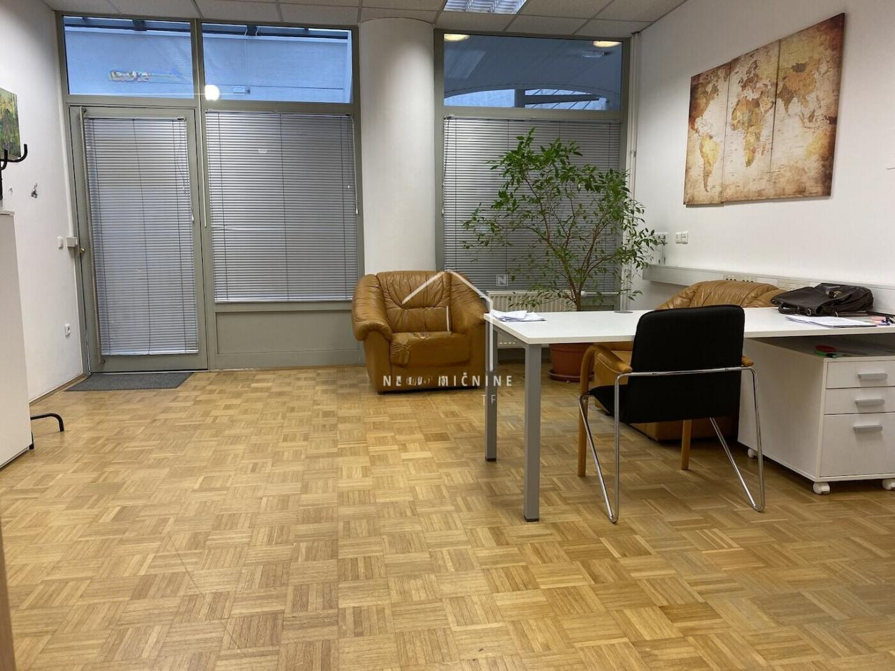 Офис в Любляне, Словения, 44 м² - фото 4