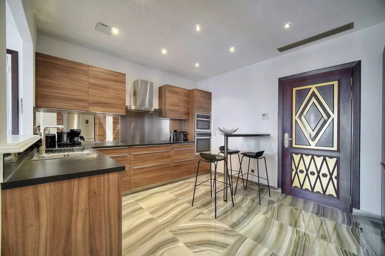 Квартира в Каннах, Франция, 165 м² - фото 6