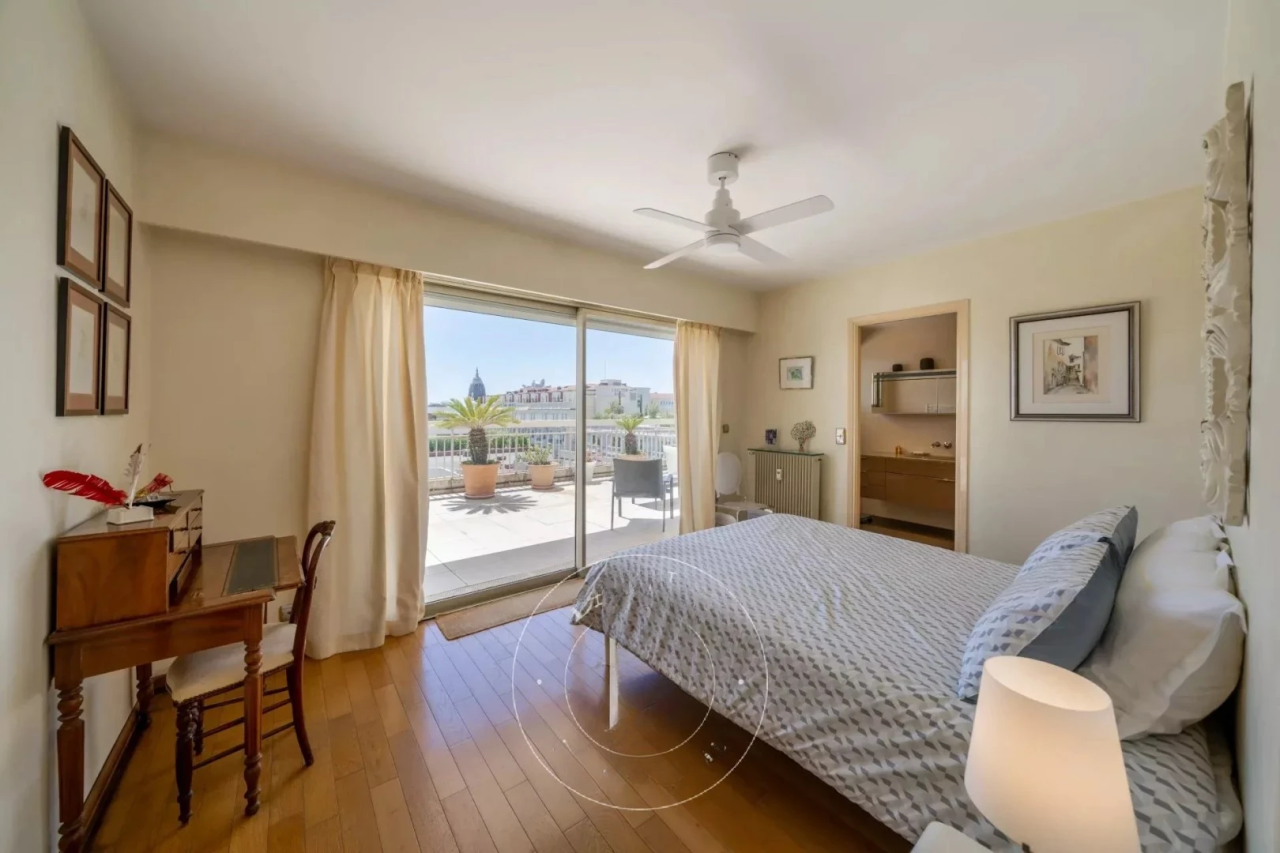 Квартира в Каннах, Франция, 107 м² - фото 8