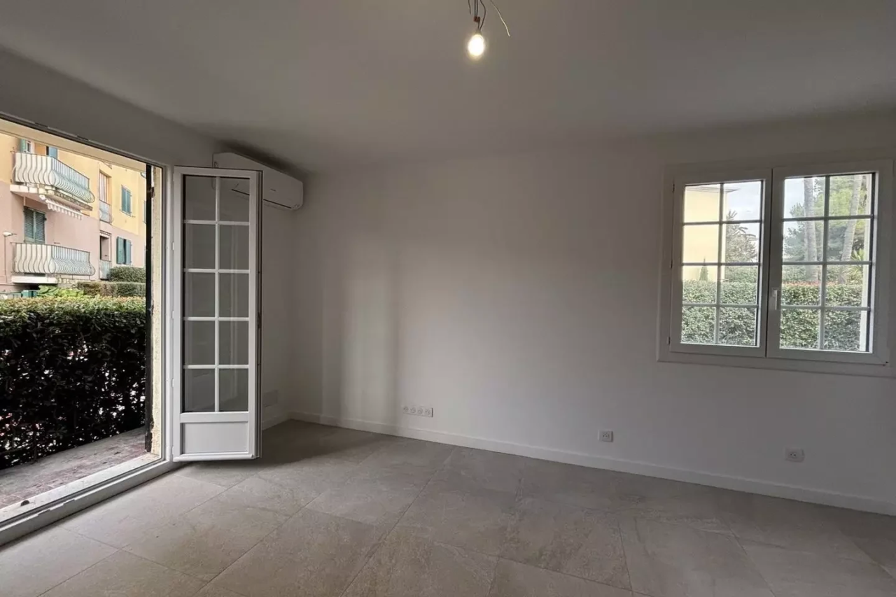 Квартира в Каннах, Франция, 24 м² - фото 9