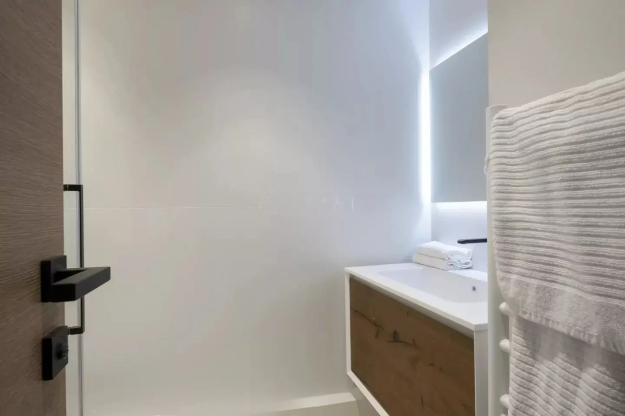 Квартира в Каннах, Франция, 100 м² - фото 9