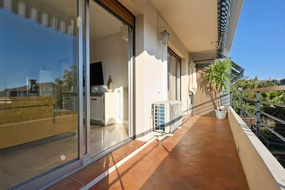 Квартира в Каннах, Франция, 70 м² - фото 12