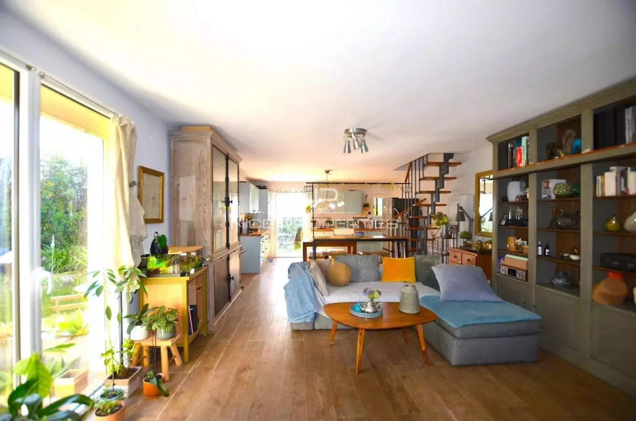 Квартира в Каннах, Франция, 95 м² - фото 13