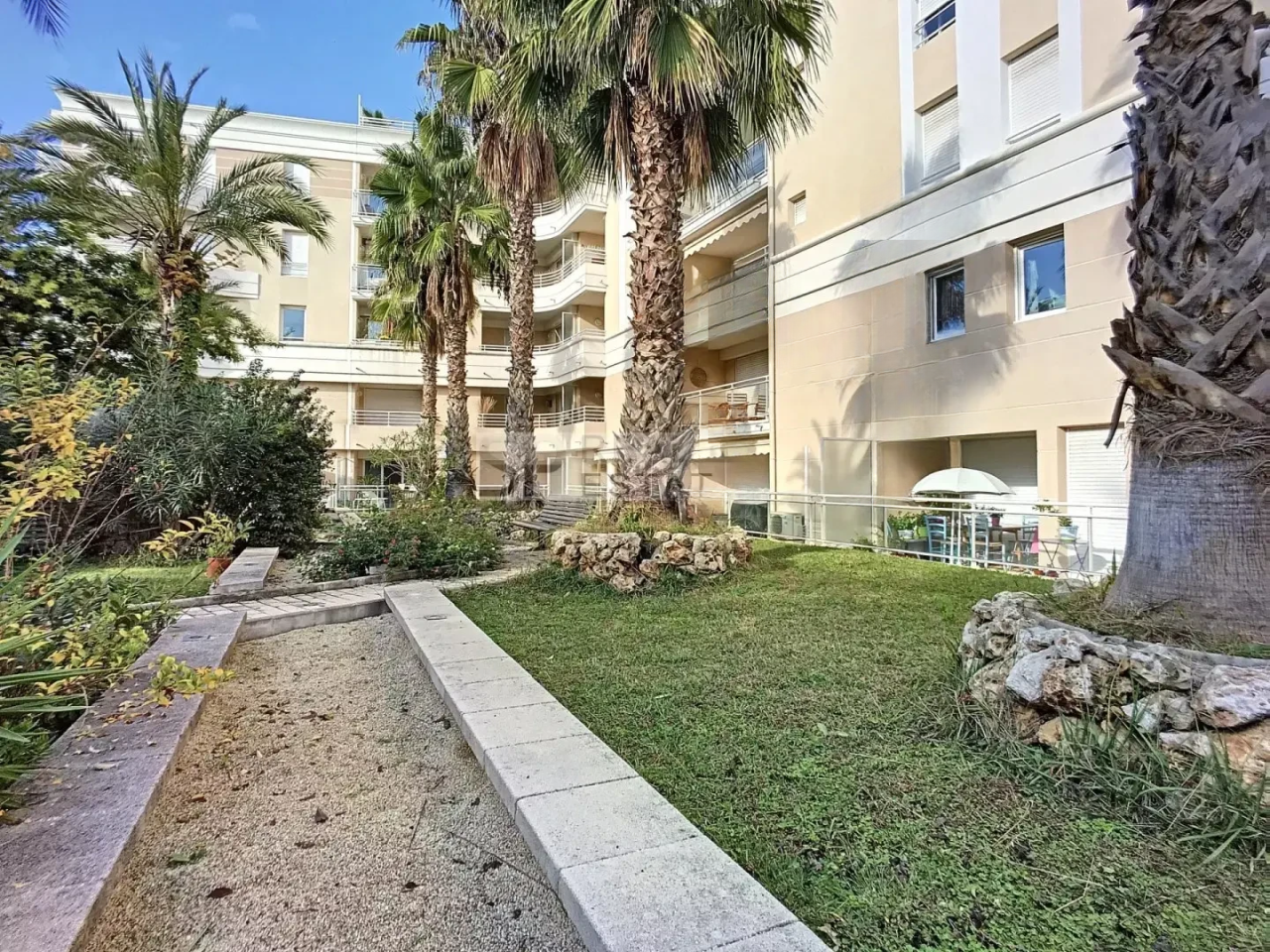 Квартира в Каннах, Франция, 31 м² - фото 14